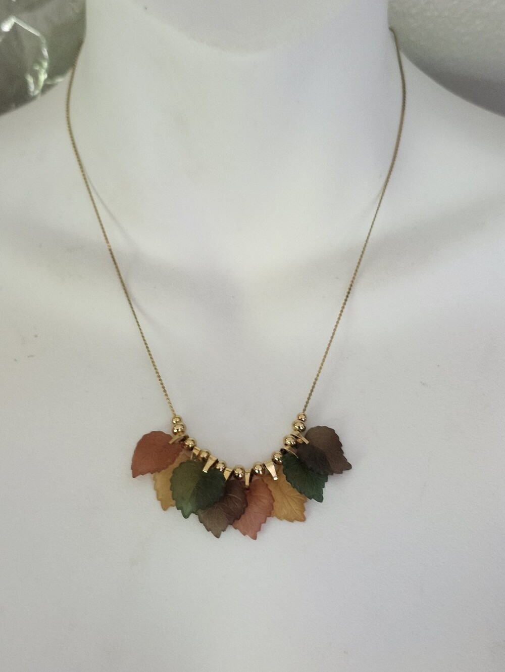 12k Gold Filled Multicolor Leaf Pendant Necklace - Picture 3 of 13